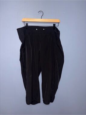 ACX | Black Capris | Size XL